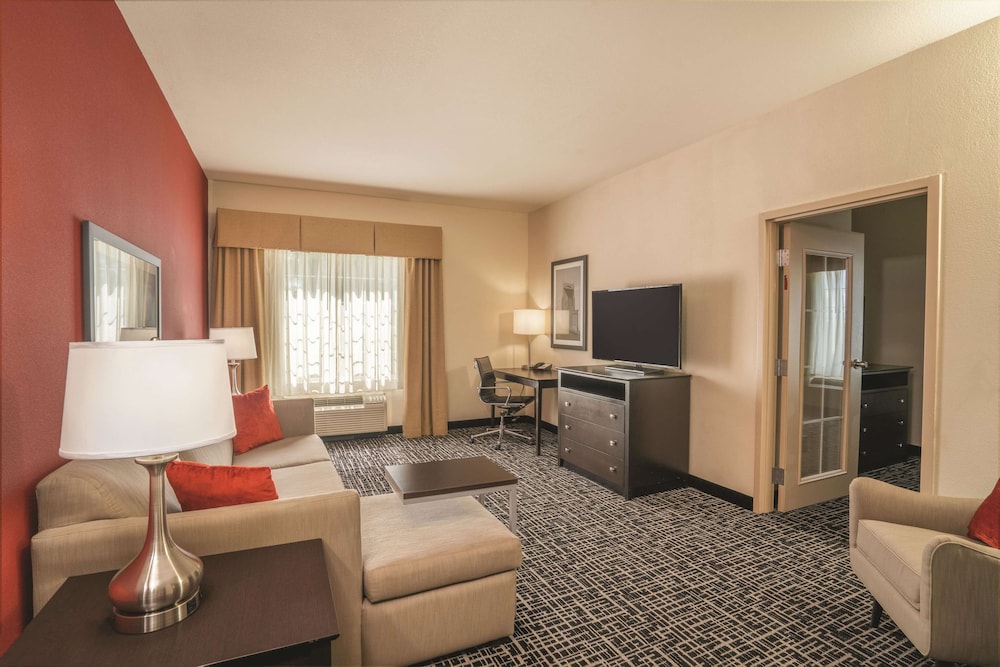 Suite, 1 Bedroom, Non Smoking - Photo 1