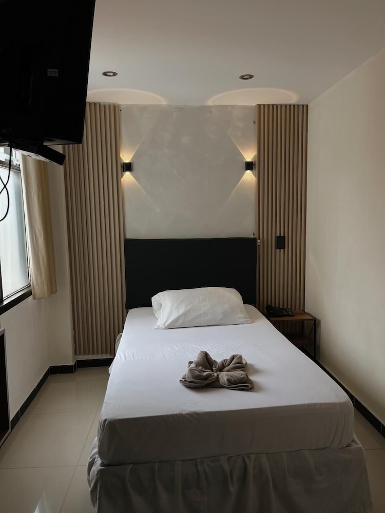 Single Room photo 2