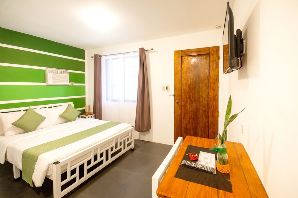 Deluxe Double Room, 1 Queen Bed photo 3