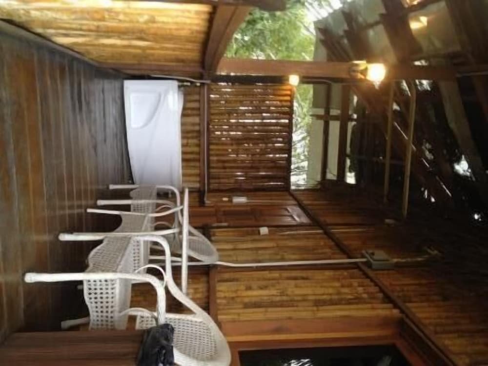 Deluxe Tree House, Jetted Tub, River View