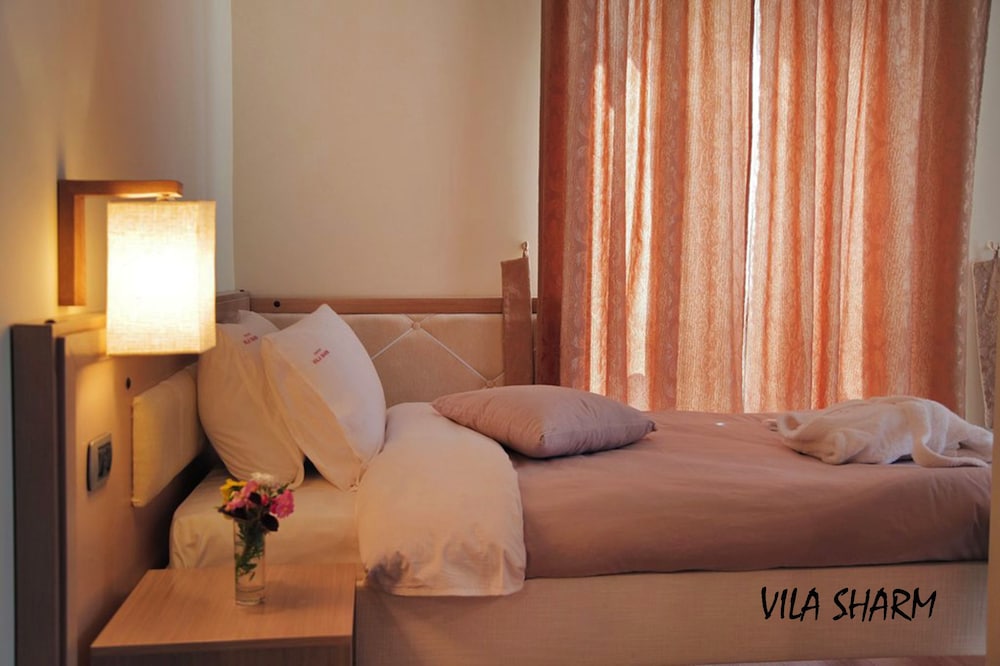 Economy Twin Room photo 3