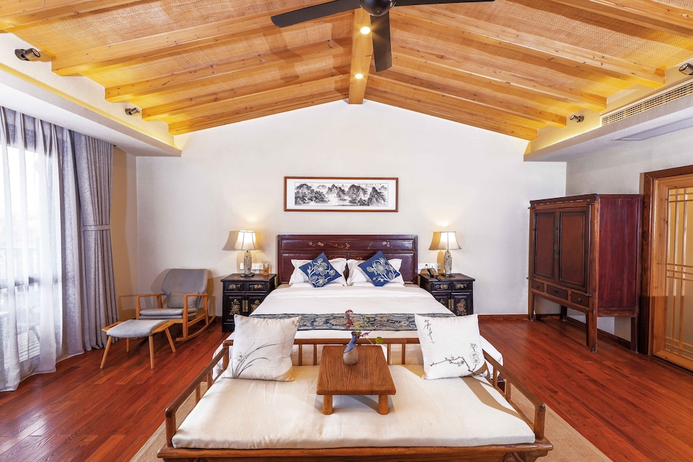 Panoramic Double Room, Pool Access photo 3