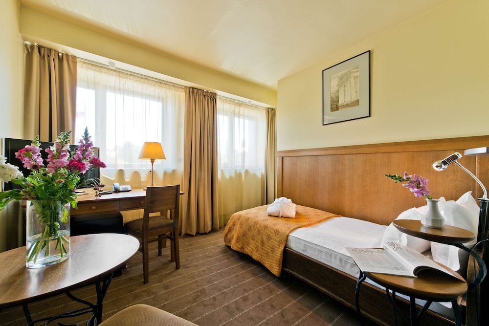 Standard Room, 1 Twin Bed, Non Smoking - Photo 2