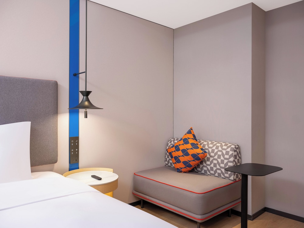Standard Room (Hollywood) photo 2