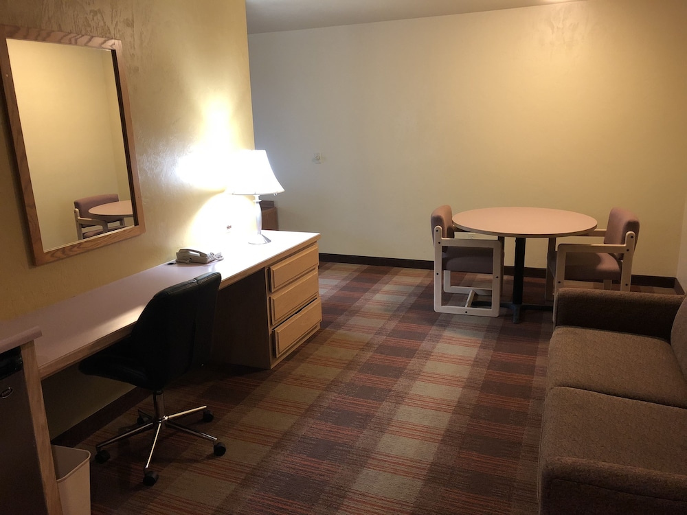 Studio Suite, 1 King Bed, Non Smoking - Photo 5