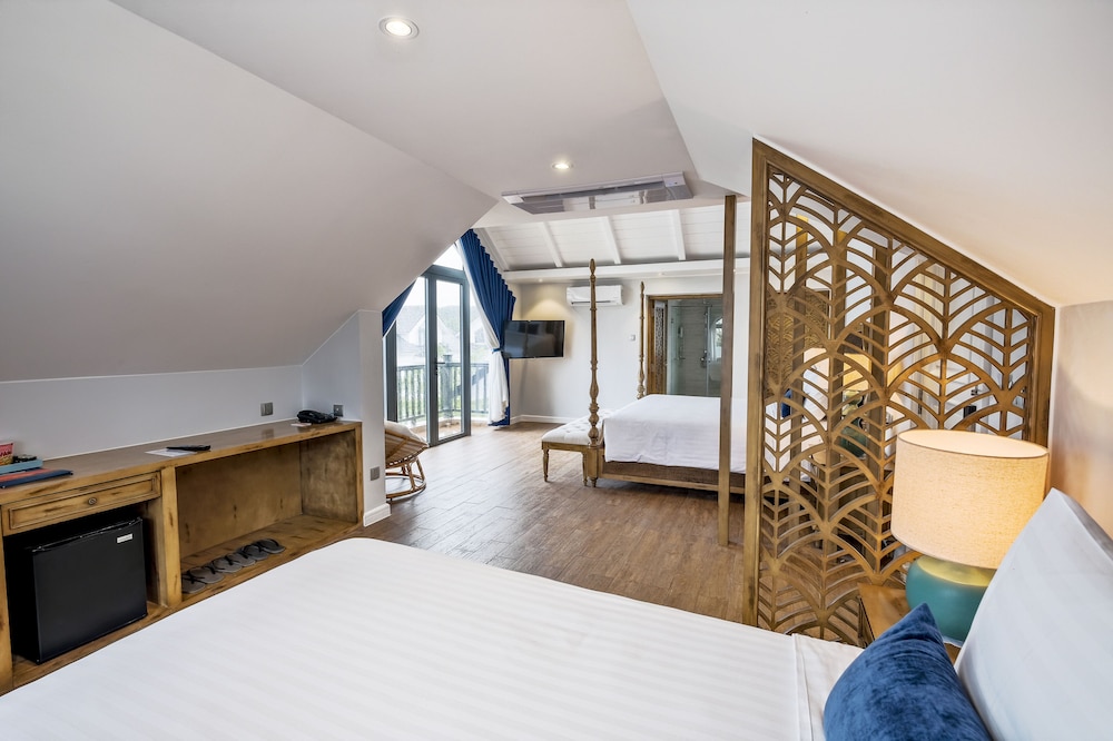 Junior Suite - Garden View ( Room In Villa ) thumbnail 5