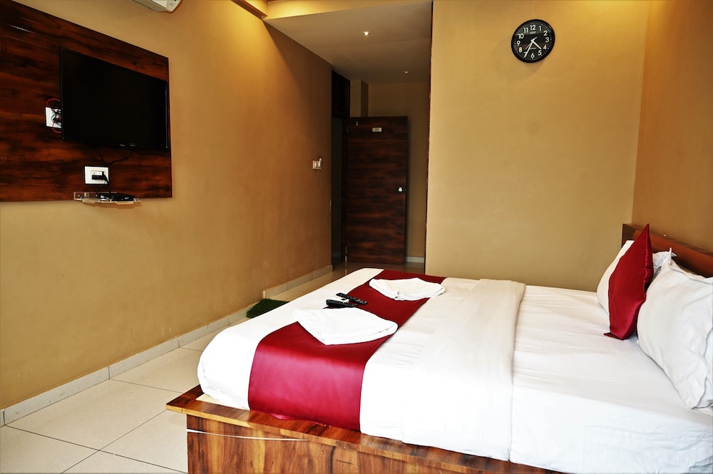 Deluxe Single Room, Balcony, Garden View photo 2
