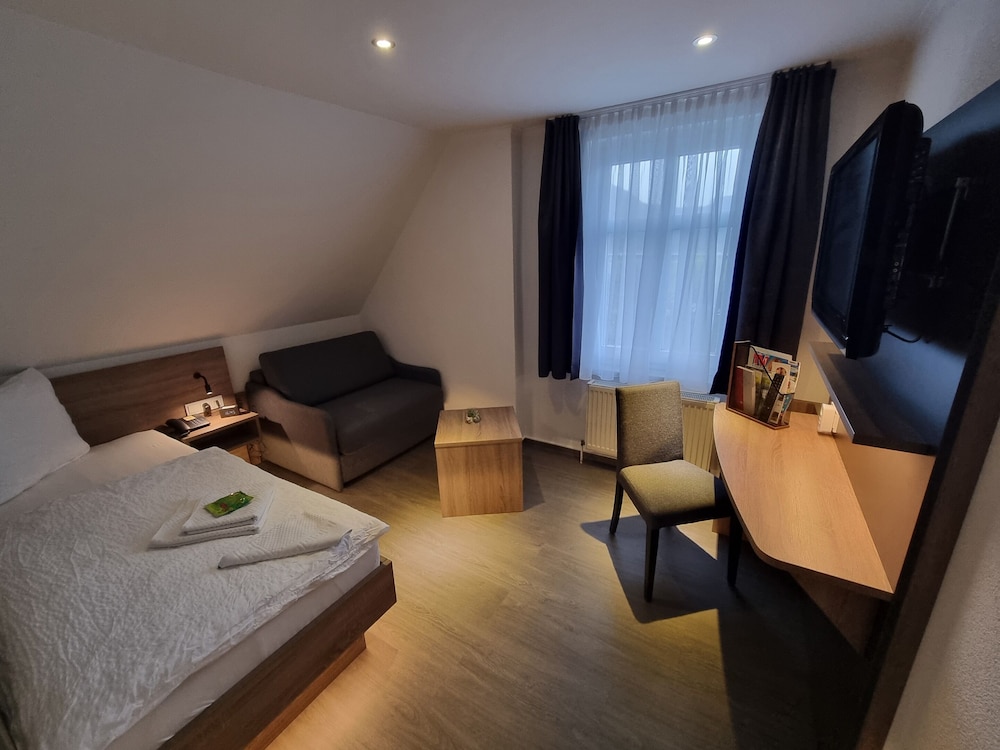 Classic Single Room, Private Bathroom - Photo 1