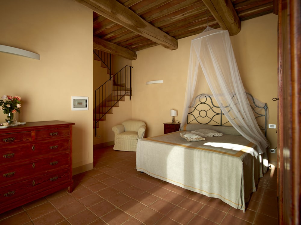 Exclusive Suite photo 1