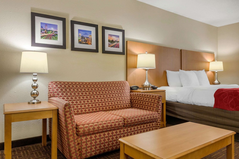 Suite, Multiple Beds, Non Smoking (Upgrade) - Photo 3