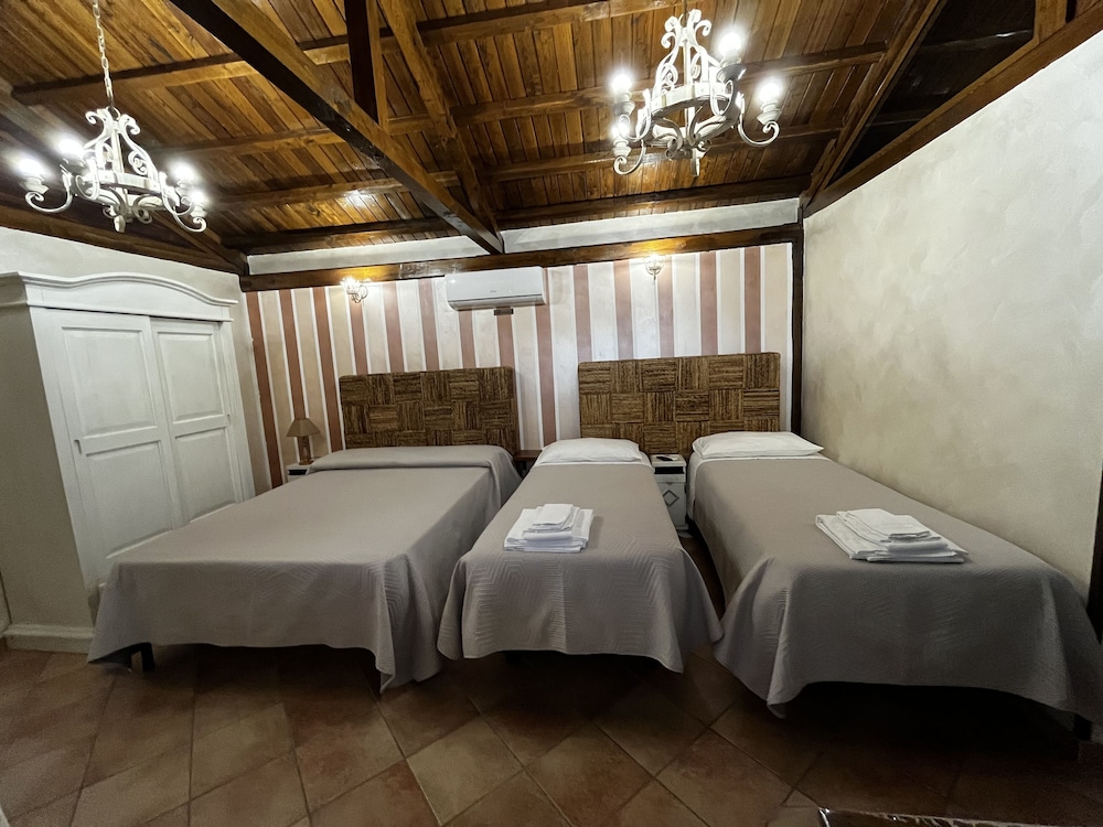 Comfort Room photo 3