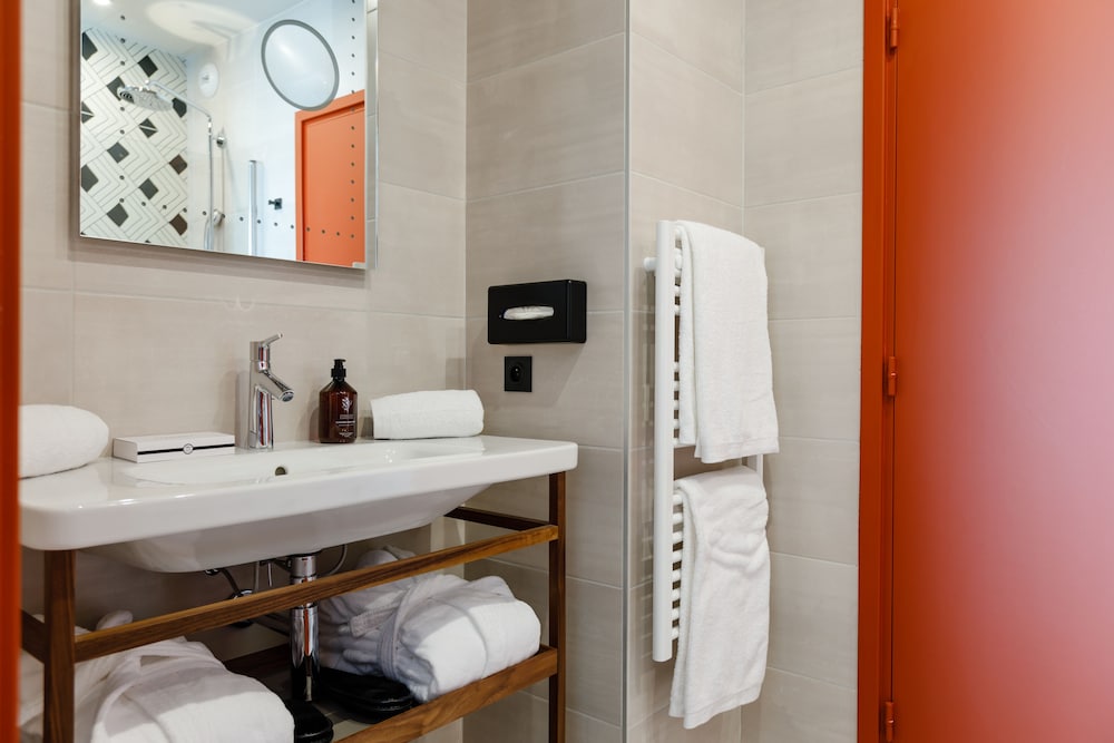 Superior Room - Photo 9
