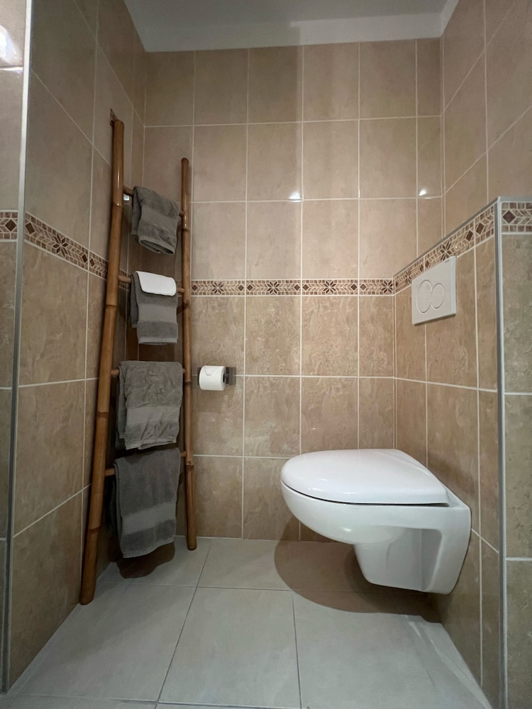 Standard Room photo 3