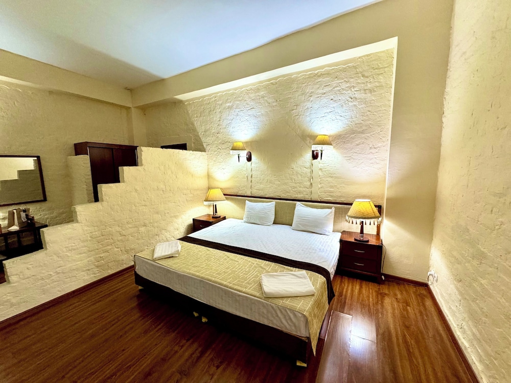 Deluxe Double Room - Photo 1