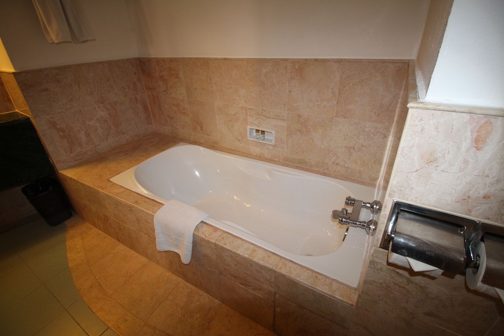 Deluxe Double or Twin Room, 1 Bedroom photo 2