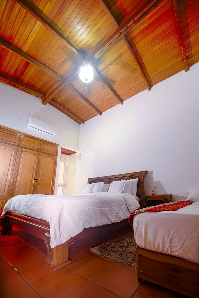 Honeymoon Suite photo 1