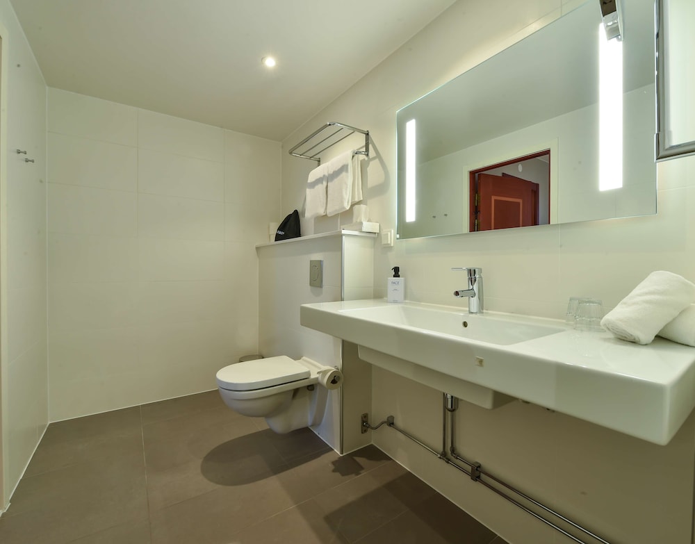 Superior Room - Photo 5