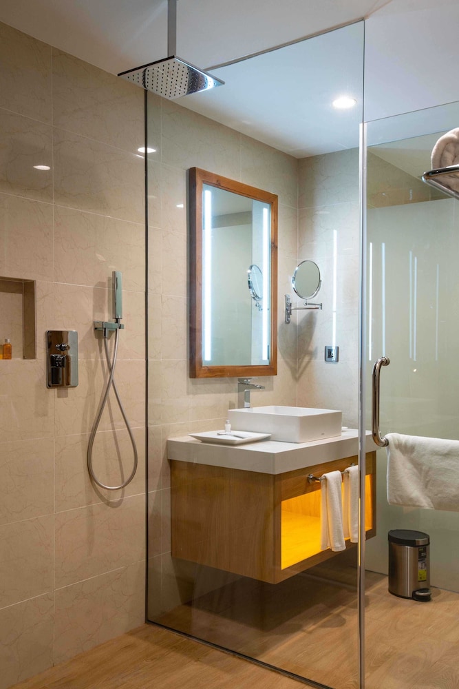 Premier Twin Room, Garden View - Photo 7