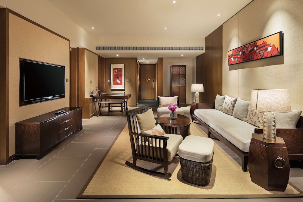 Suite, 1 Bedroom photo 1