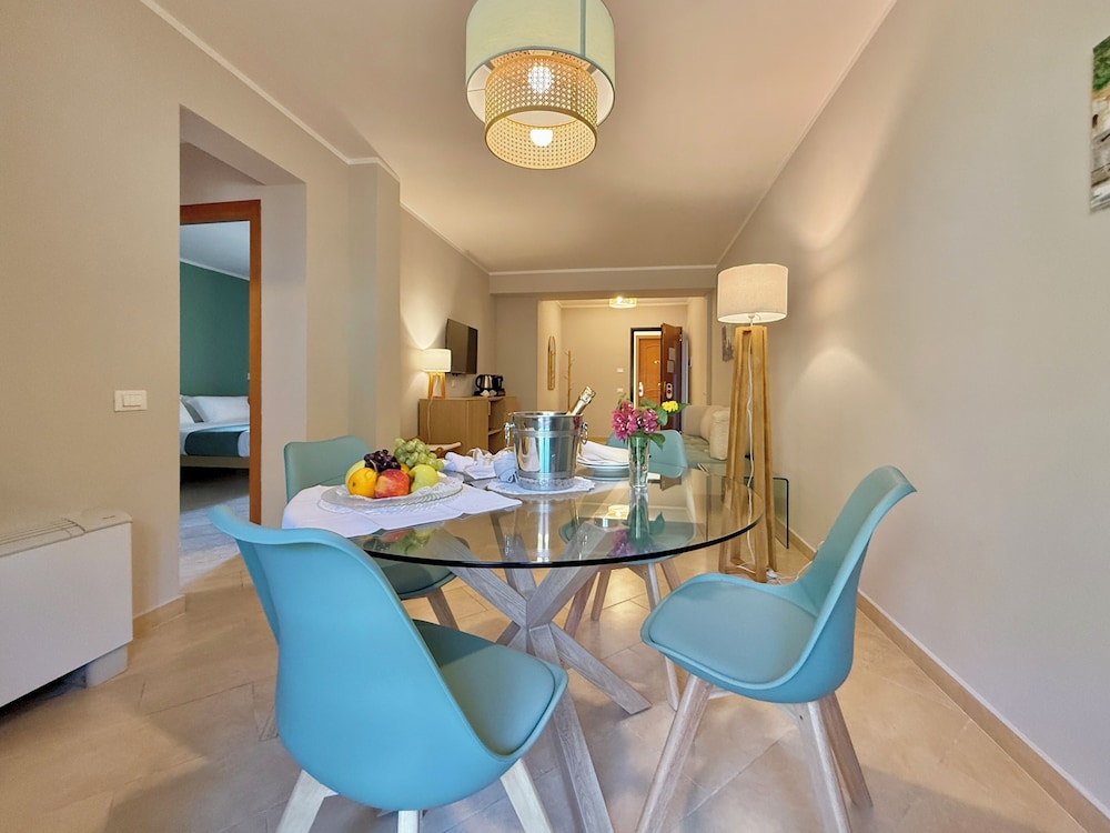 Panoramic Suite, Sea View - Photo 17