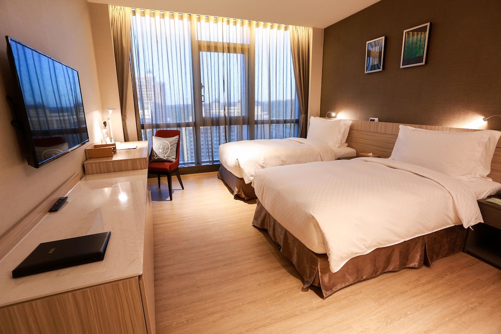 Standard Twin Room, City View photo 1