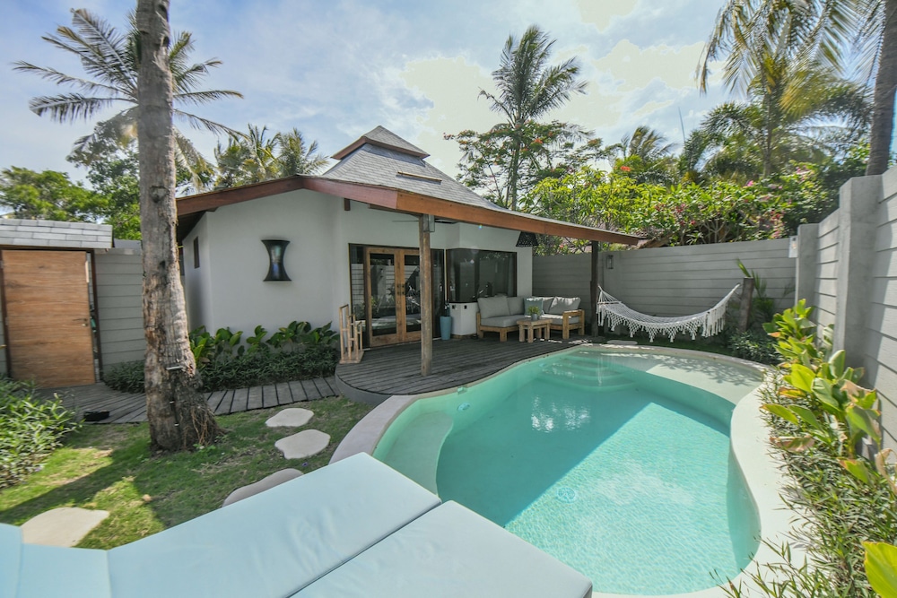 Luxury One Bedroom Villa photo 1