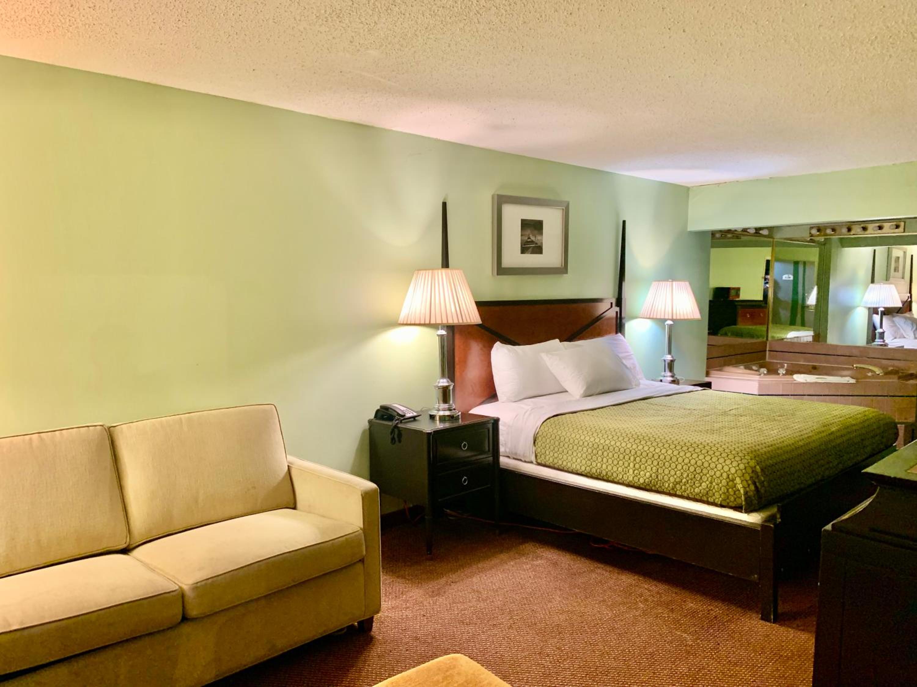 King Room with Jacuzzi - Photo 8