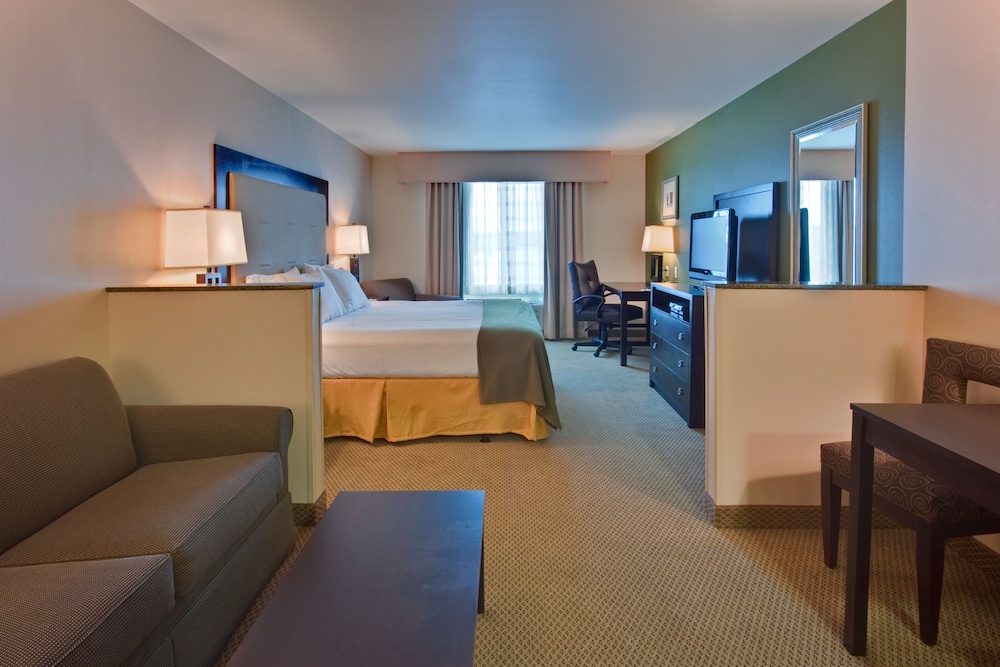 Suite, 2 Queen Beds - Photo 1