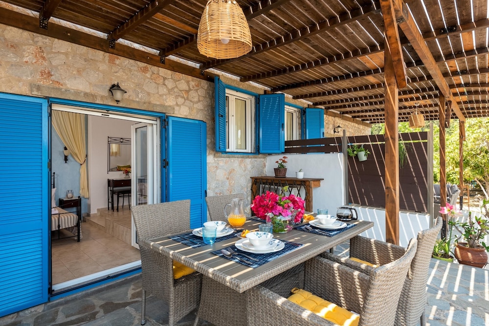 Agnanti Beach Apartments - Galini photo 2