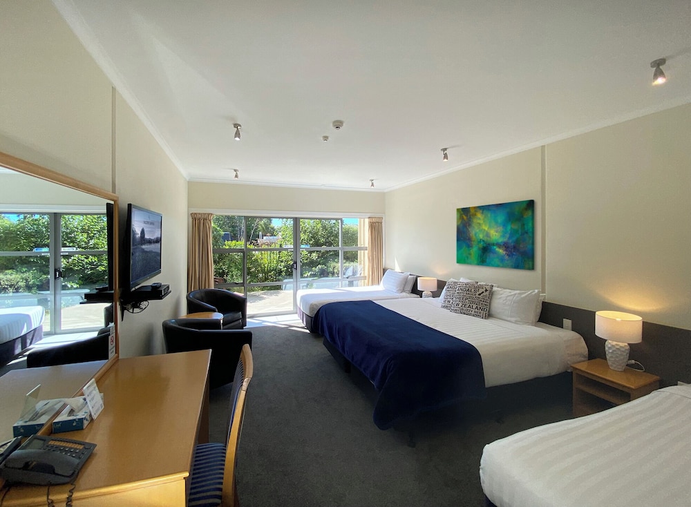 Family Room, Multiple Beds