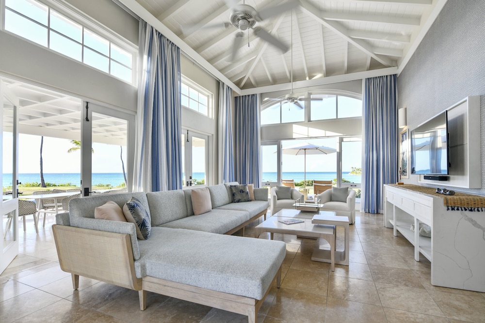 Signature Ocean Cottage photo 3