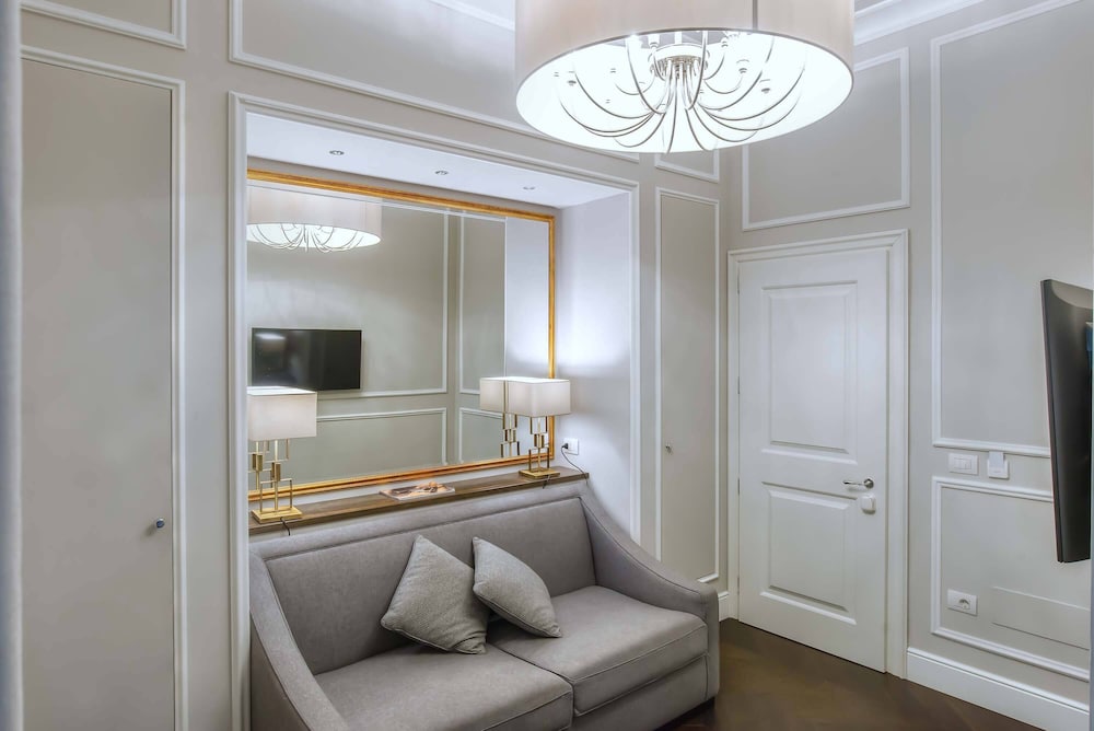 Deluxe Suite photo 3
