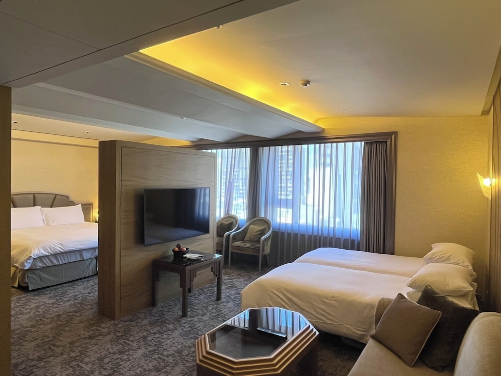 Executive Quadruple Room