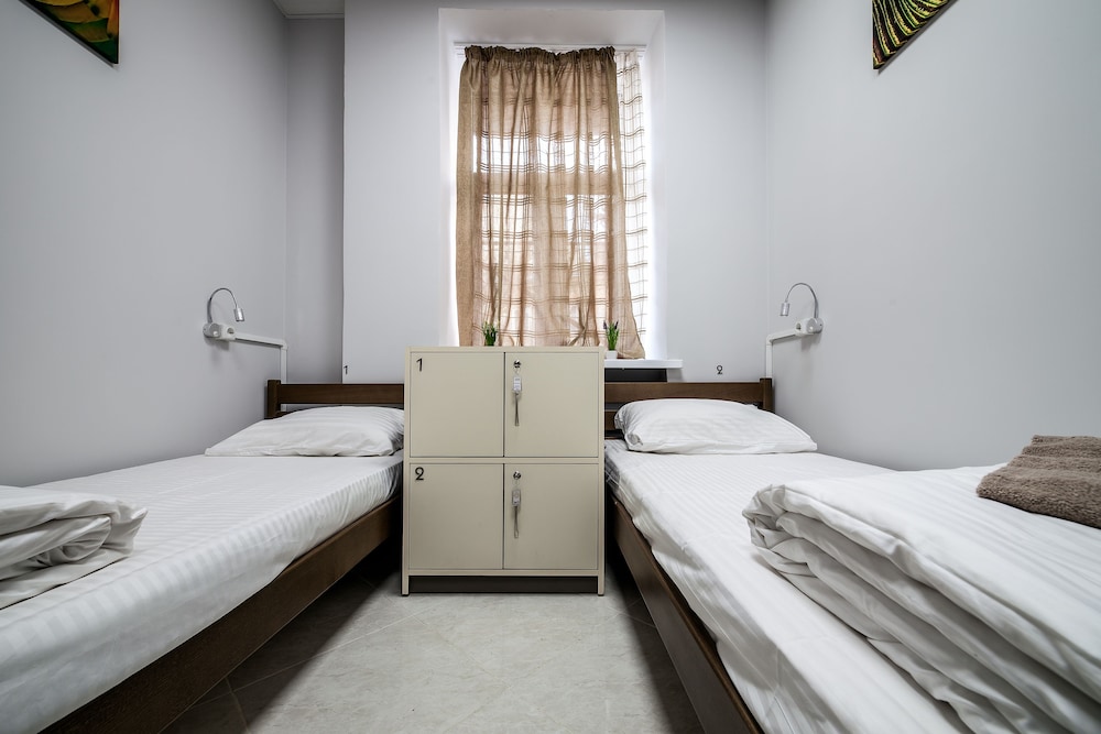 Bed in 2-Beds Male Dormitory Room (105) photo 3