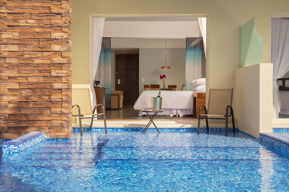Altitude Club Junior Suite Swim Out Doble photo 2