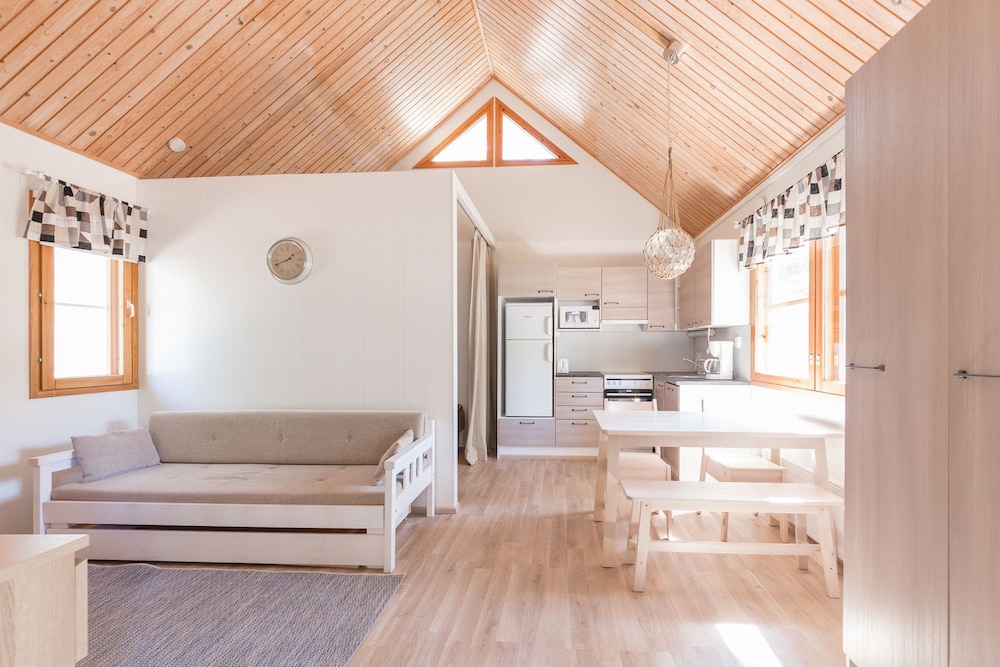 Plus Cottage multiple beds, with Sauna (2-4 Adults)