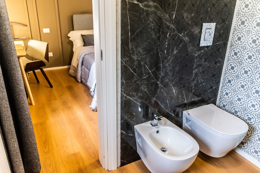 Deluxe Double Room - Photo 7
