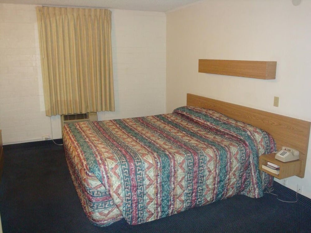 Room, 1 King Bed, Non Smoking