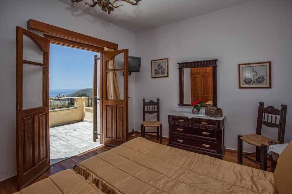 Villa photo 1