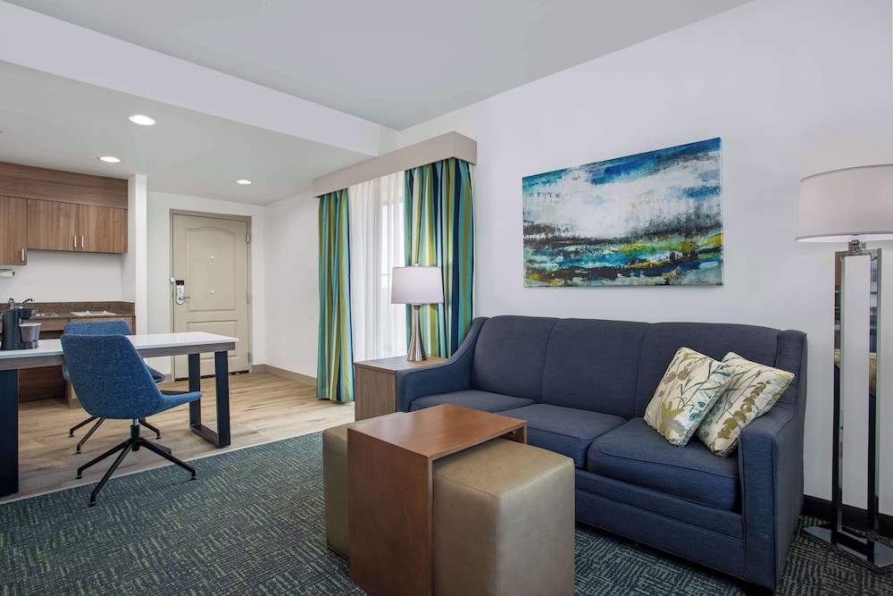 Suite, Accessible, Non Smoking - Photo 6