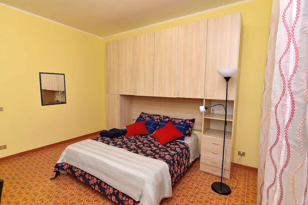 Deluxe Room, 1 Bedroom, Non Smoking (3) photo 2