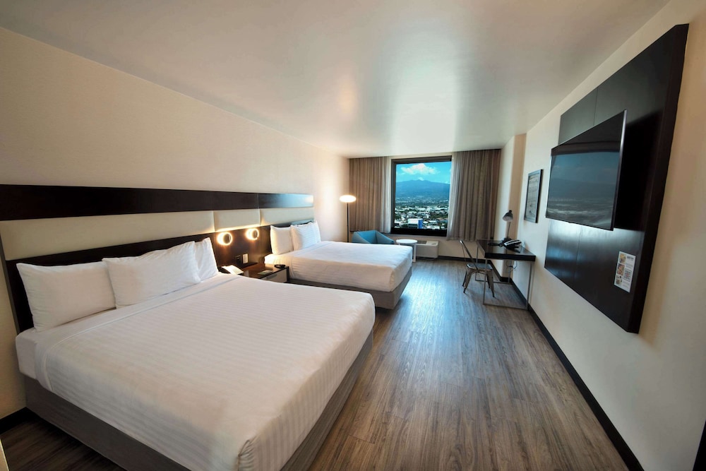 Room, 2 Queen Beds, Non Smoking
