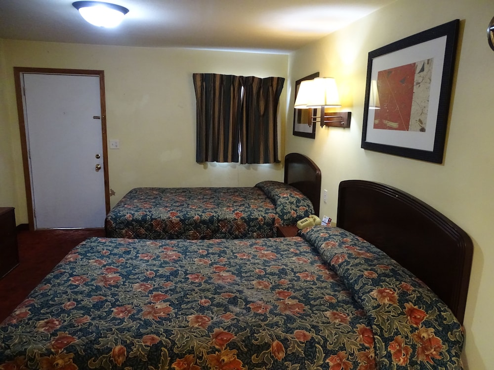 Standard Double Room, 2 Double Beds photo 3