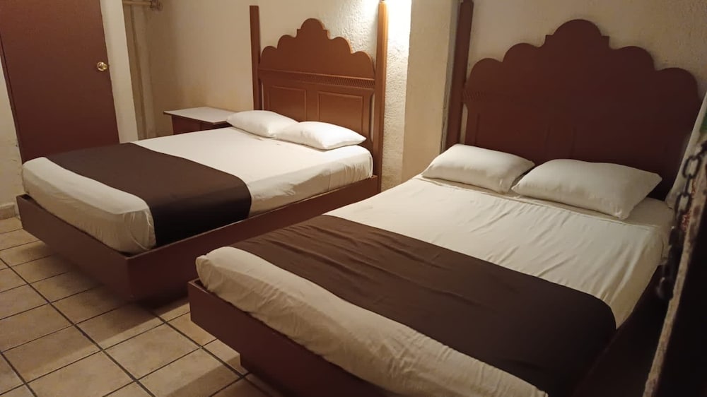 Basic Double Room photo 1