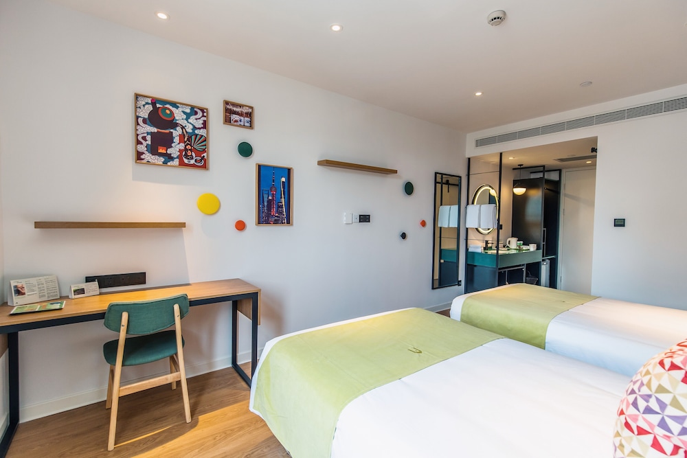 Standard Room, 2 Twin Beds photo 2