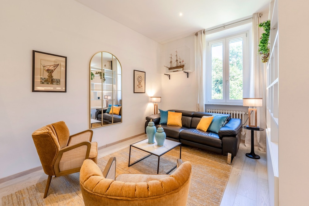 Apartment (2 Bedrooms)