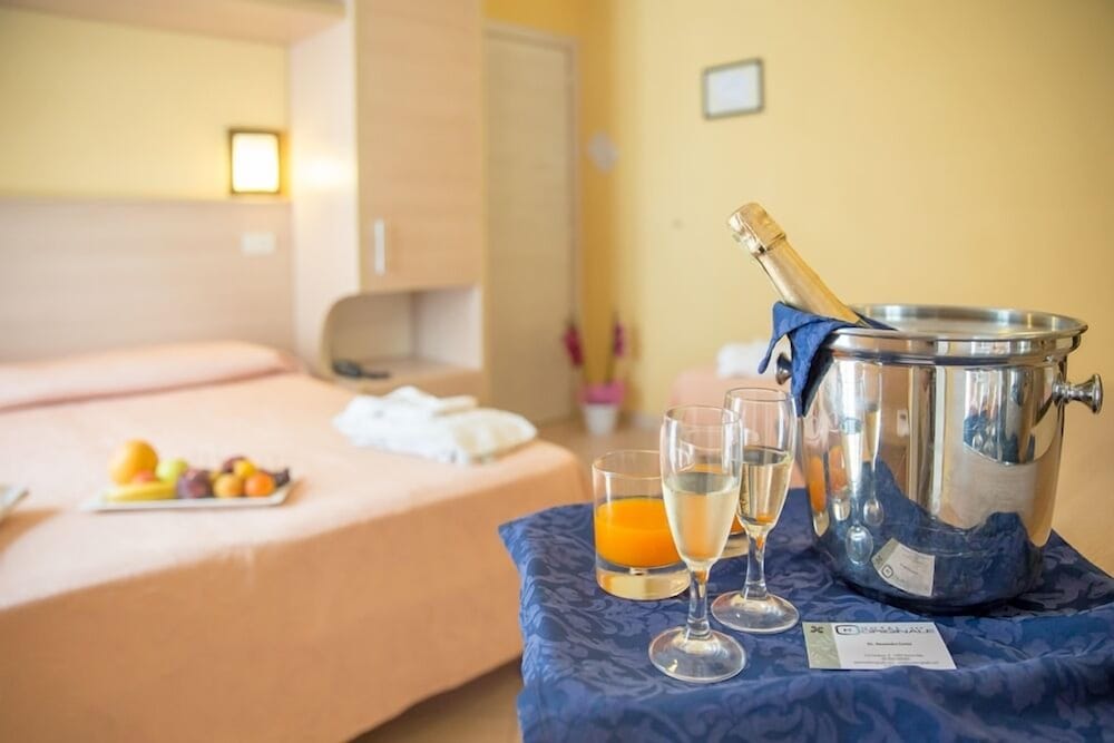Standard Double or Twin Room, Balcony photo 3