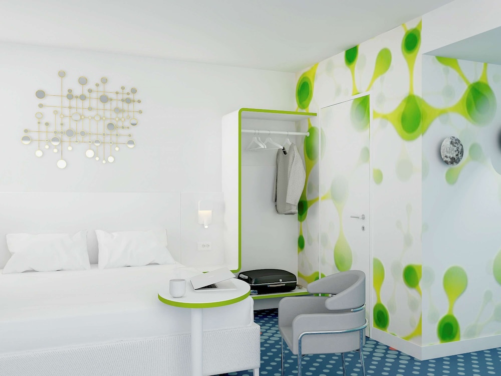Standard Double Room - Photo 5