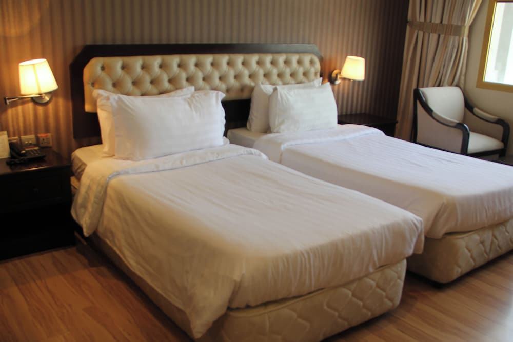 Deluxe Twin Room - Photo 6