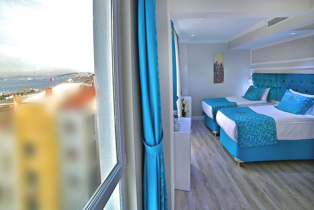 Sea View Triple Room photo 1